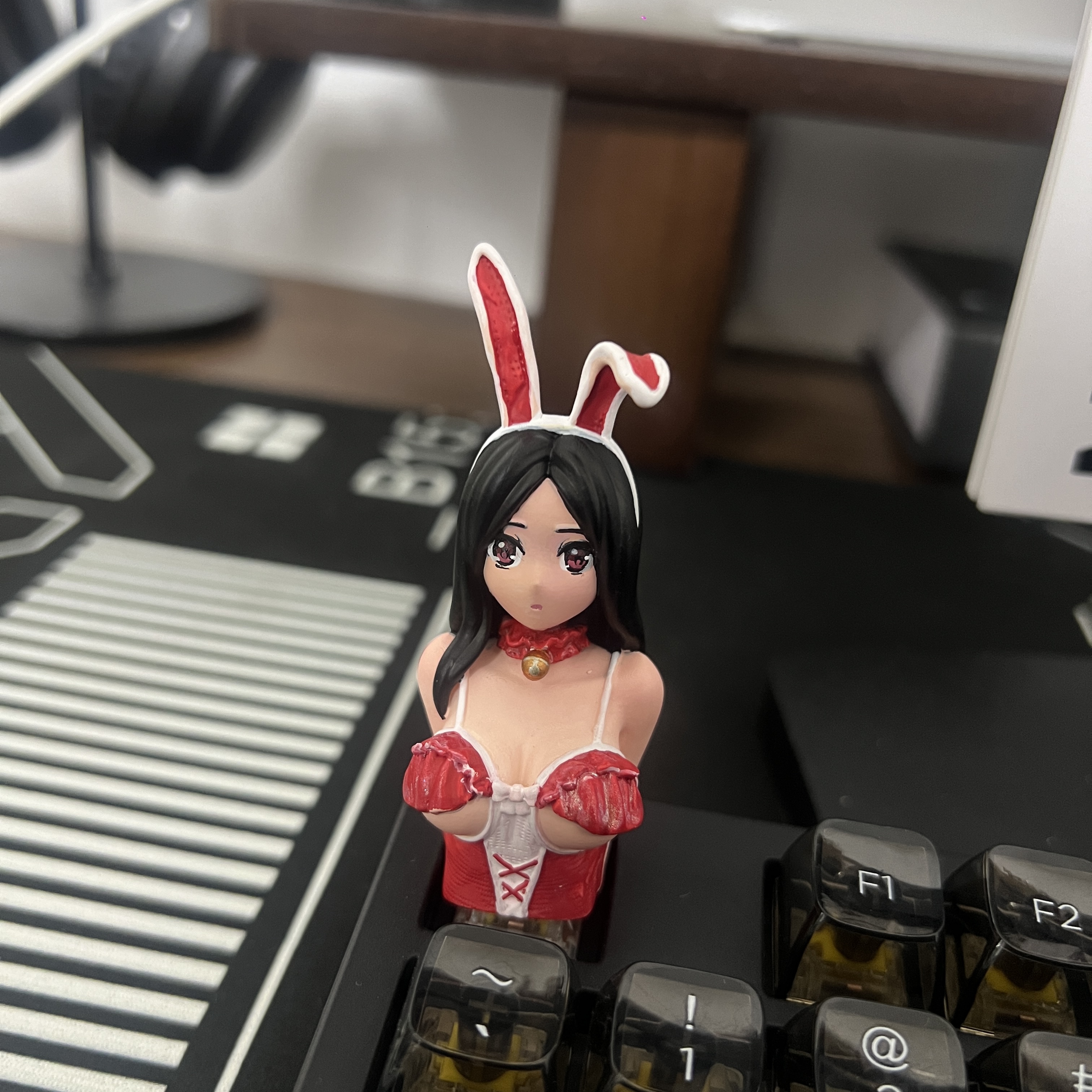 red-bunny-girl-keycap-cover