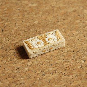 taotie-pattern-keycaps-white-gold-2u