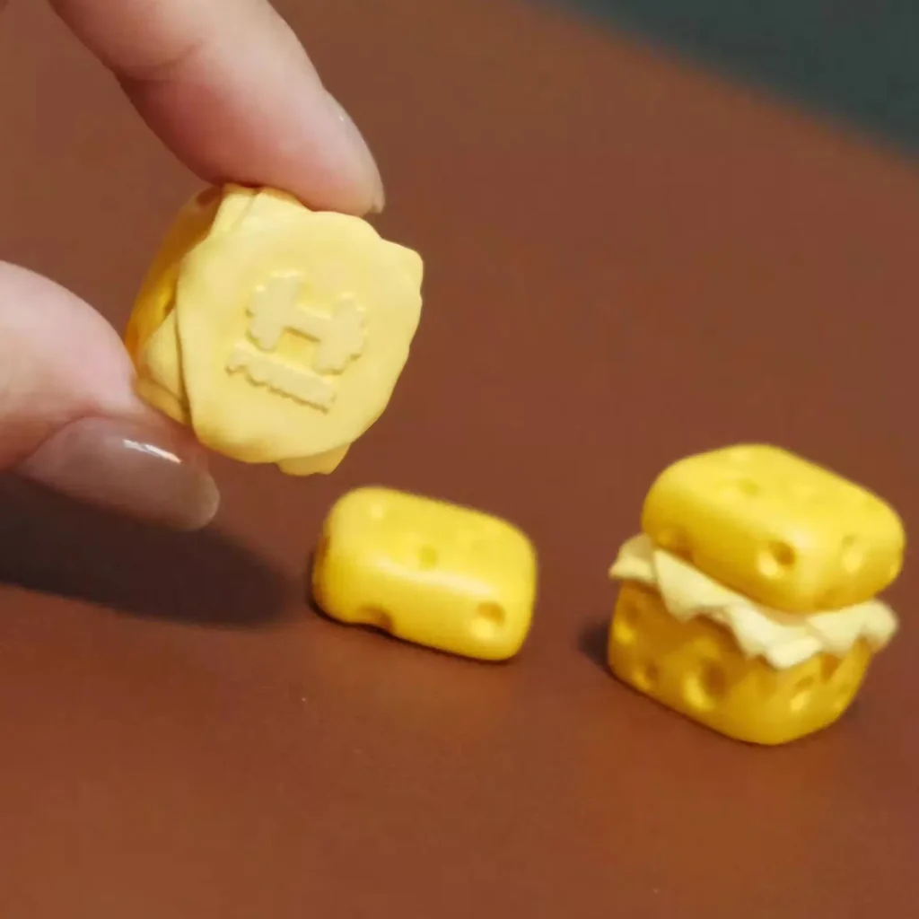 cheese-hamburger-keycap-front3