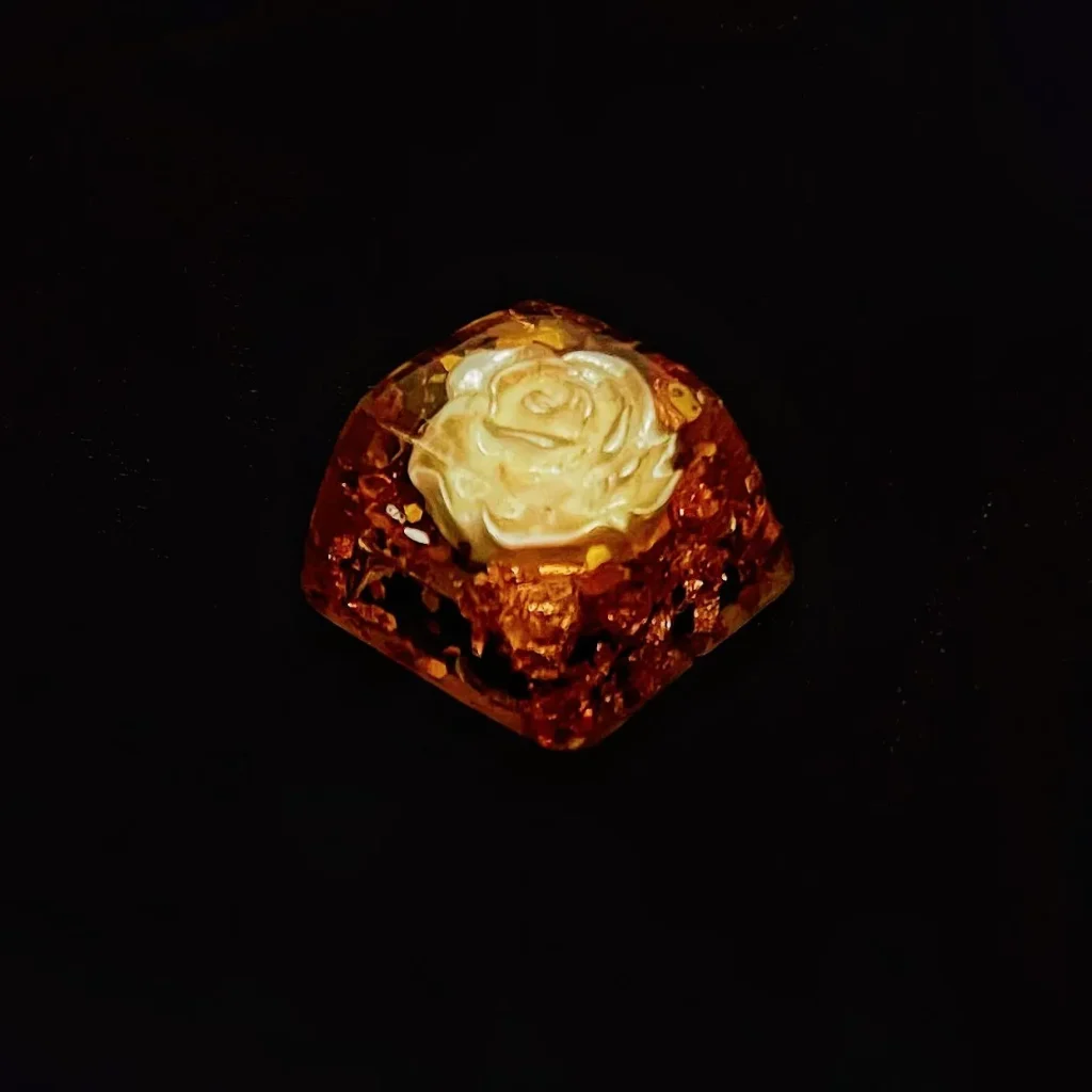 knight-with-holy-war-rose-keycap-front
