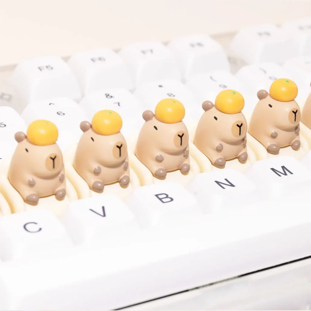 leisure-capybara-keycap-onkeyboard1