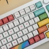 rainbow-keycap-set-middle