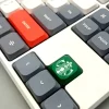 starbucks-logo-low-shaft-keycap-on-keyboard3