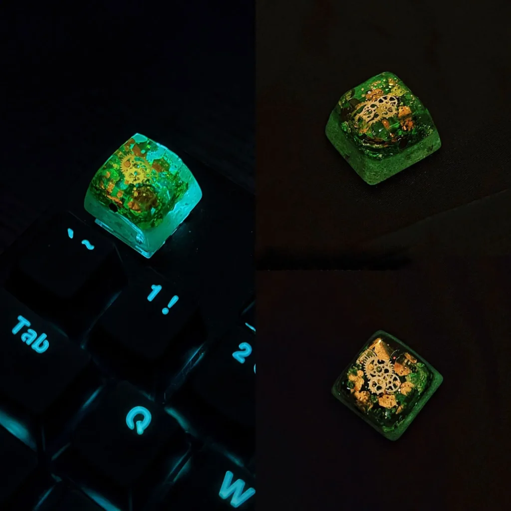 steampunk-on-green-moss-keycap-upfront