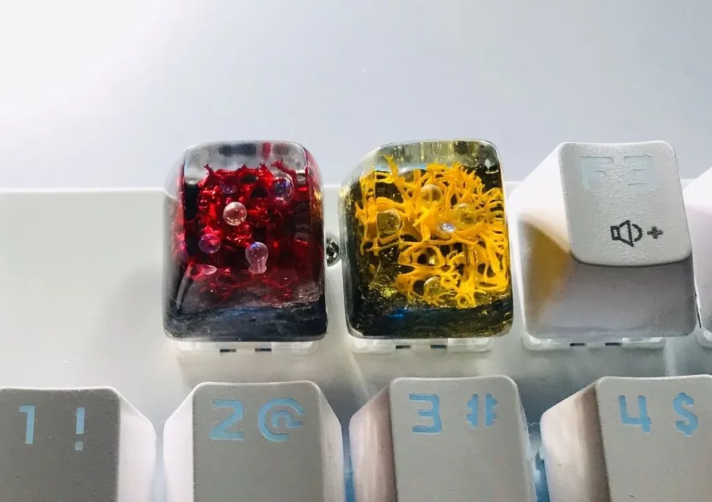 translucent-coral-keycaps-front