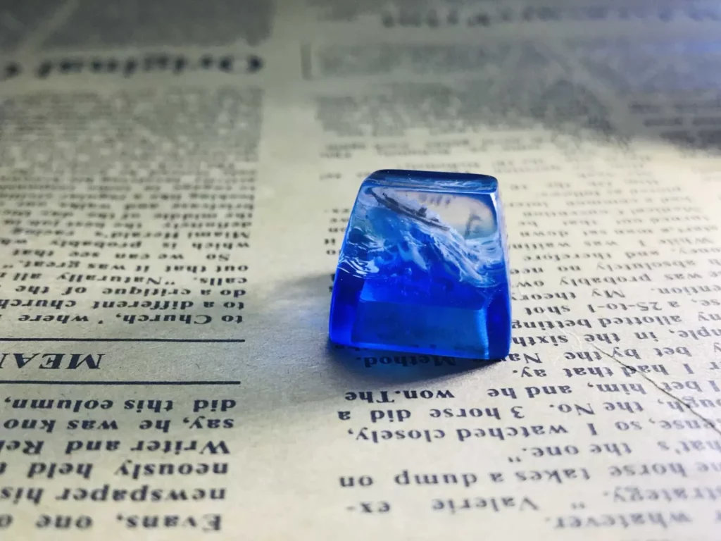 translucent-ocean-wave-keycap-front