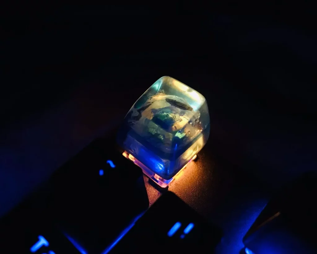 translucent-ocean-wave-keycap-front4
