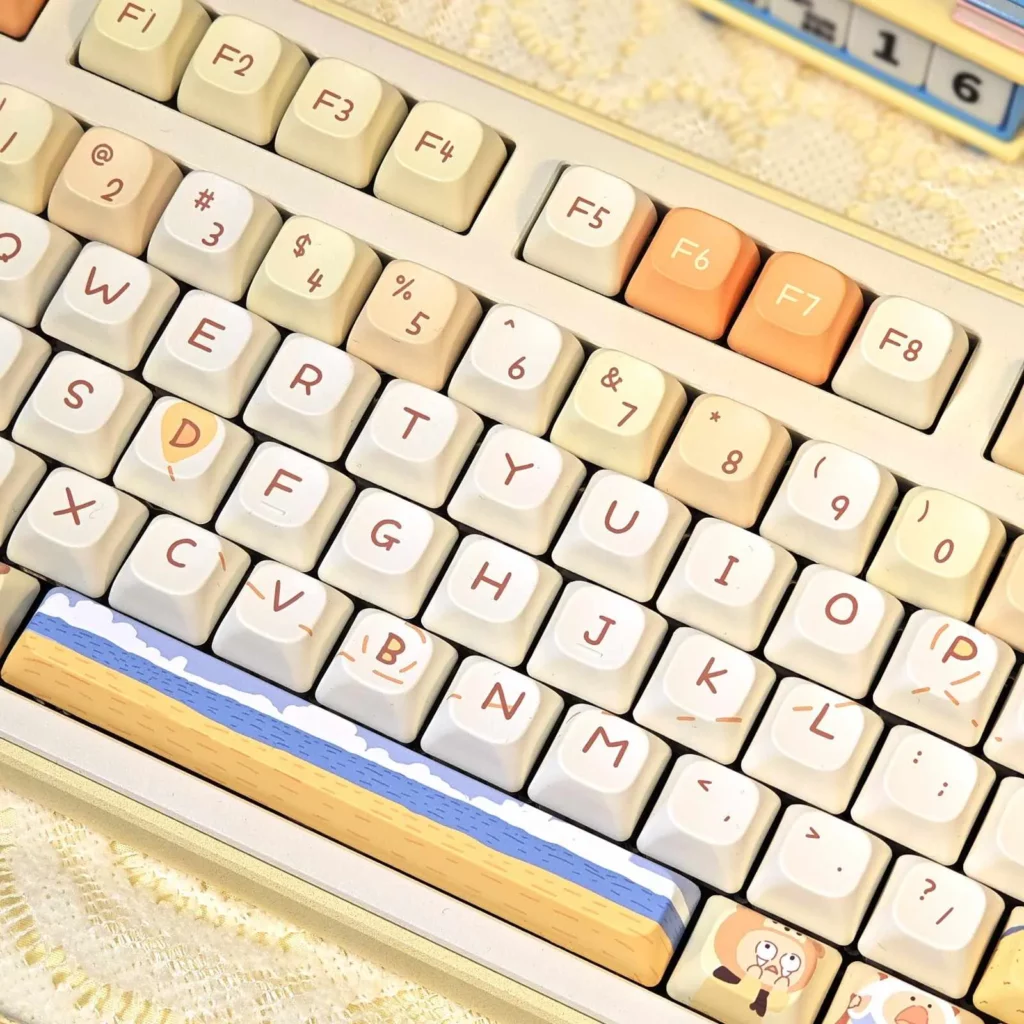 worlds-traveling-dma-keycap-set-front
