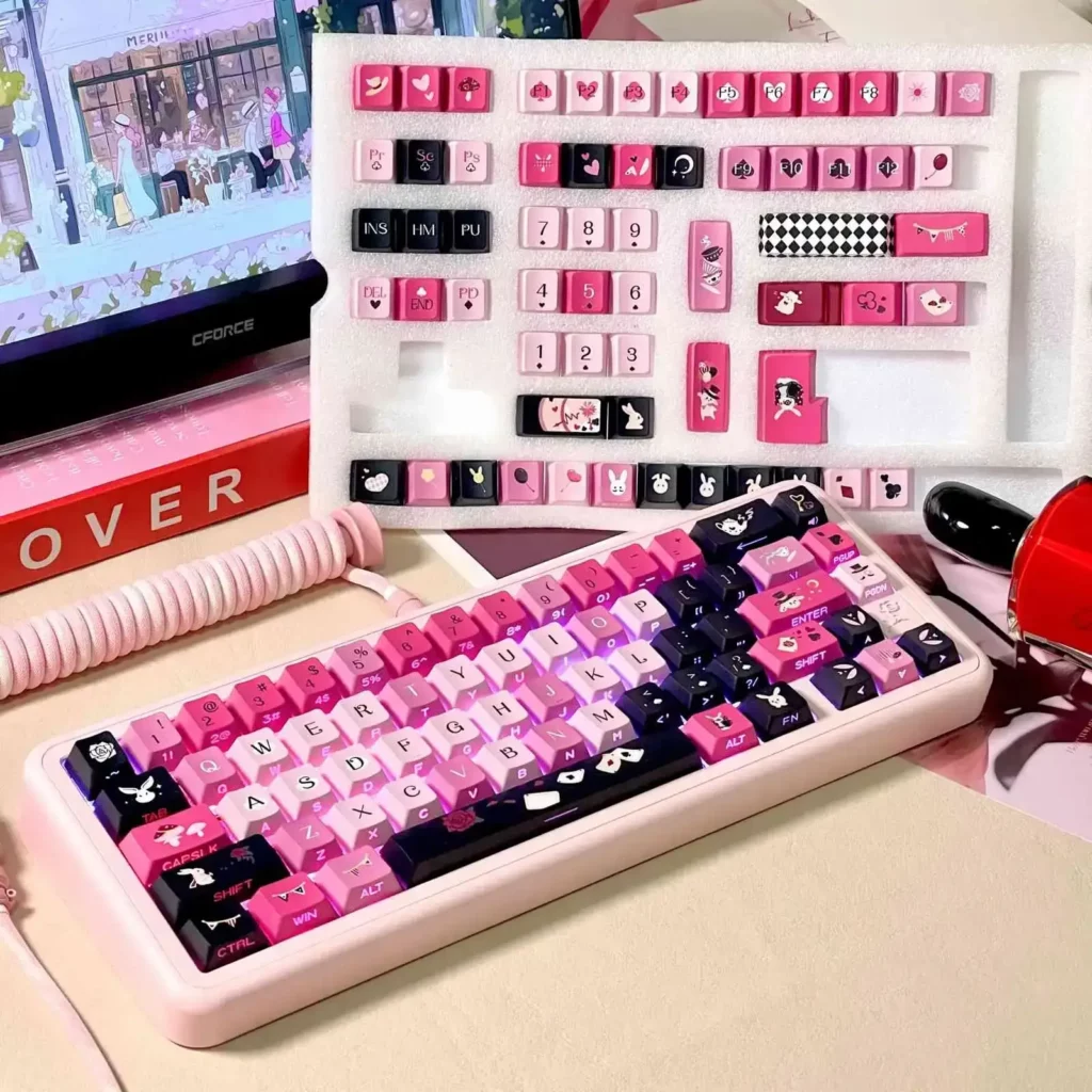 alice-wonderlands-rabbit-keycap-set-front2