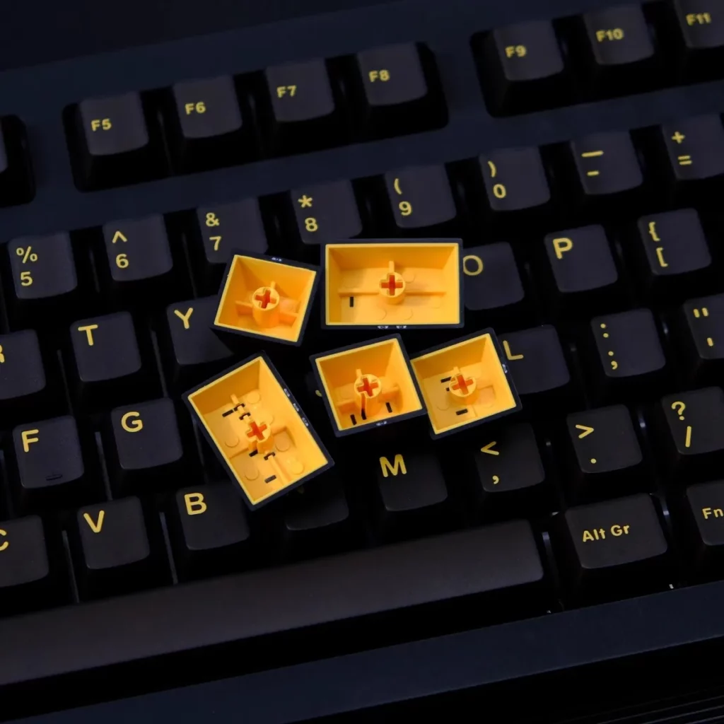 black-gold-translucent-oem-keycap-set-front