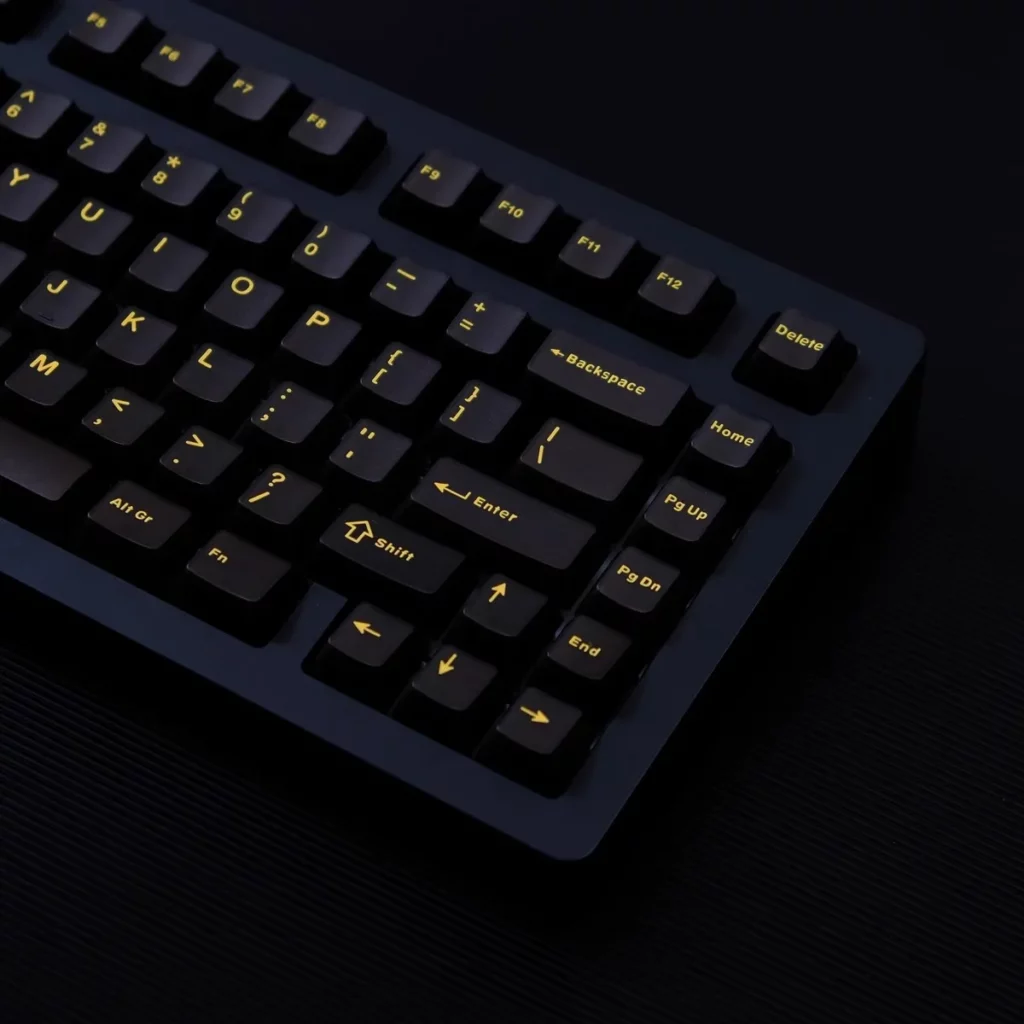black-gold-translucent-oem-keycap-set-side2