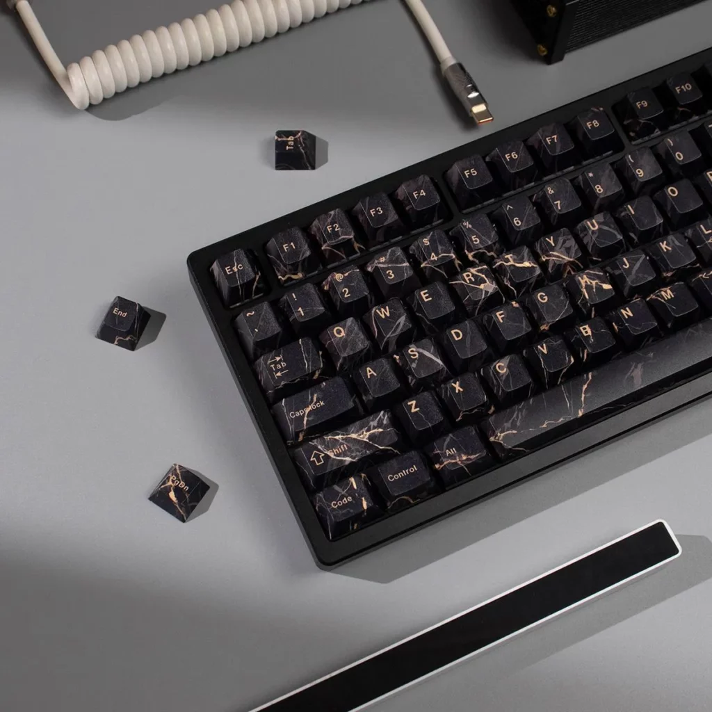 black-marble-oem-keycap-set-side