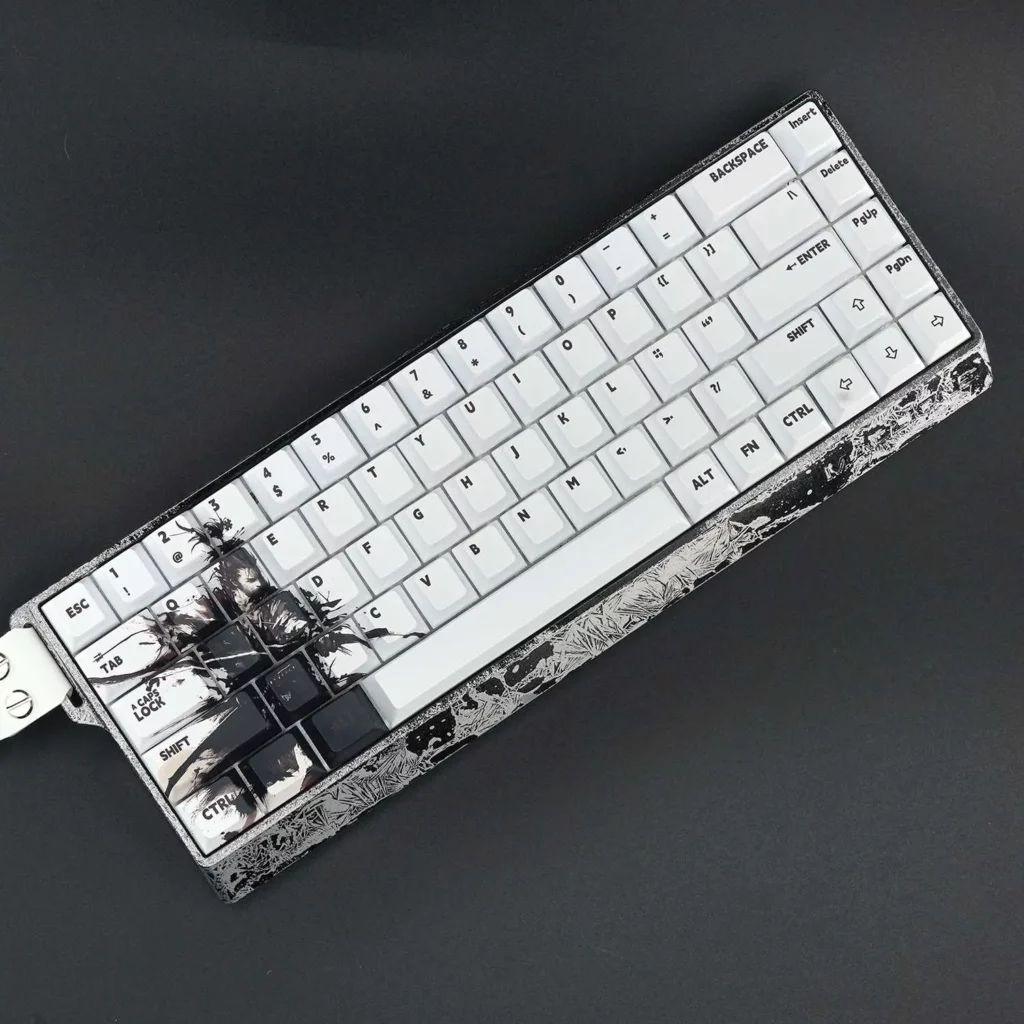 black-white-samurai-oem-keycap-set-side