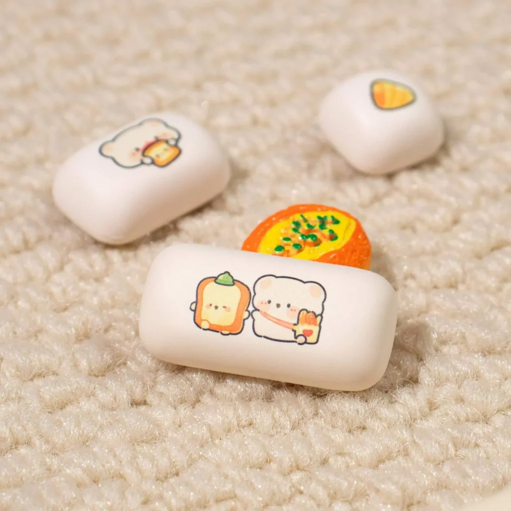 bready-bear-mog-keycap-set-front2