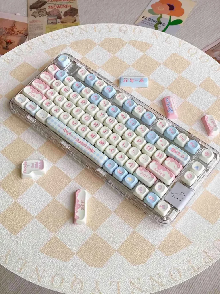 cake-hand-drawn-themed-keycap-set-side2-1