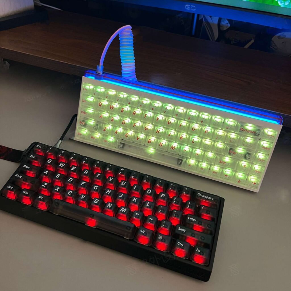 frosted-translucent-oem-keycap-set-front