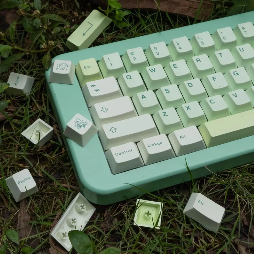 ginkgo-leaf-oem-keycap-set-side