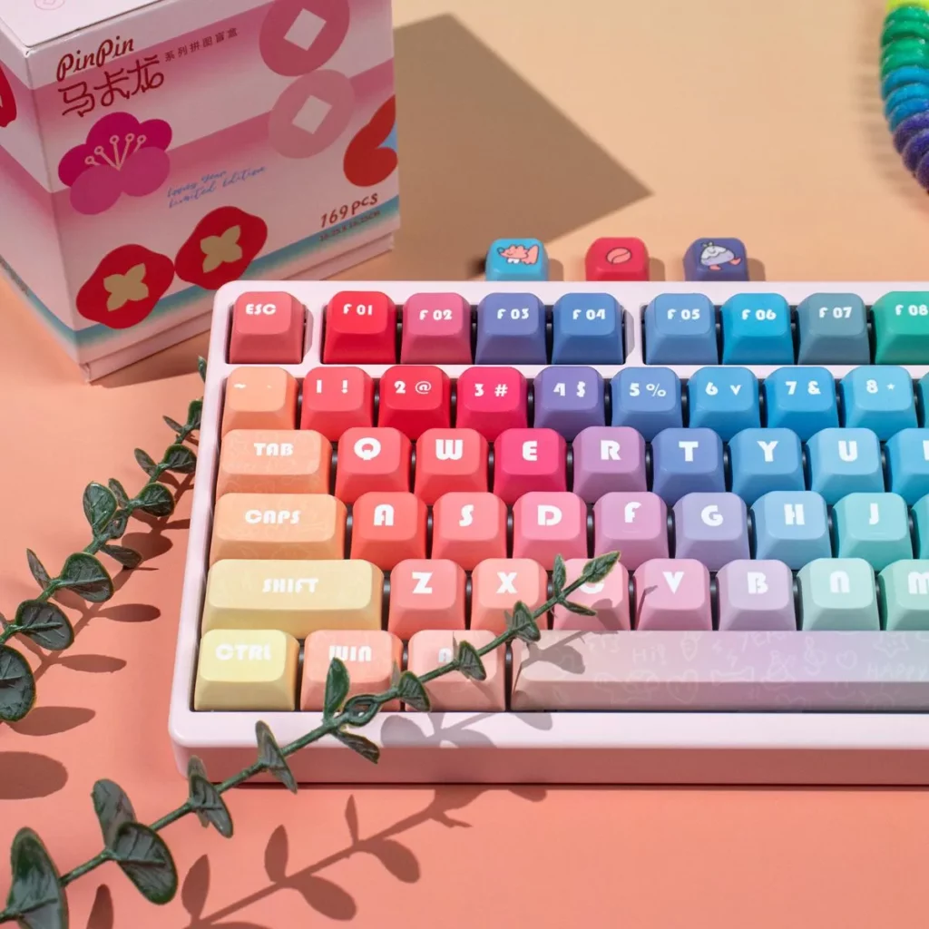 gradient-rainbow-xda-keycap-set-side