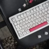 grafitti-lettering-oem-keycap-set-side