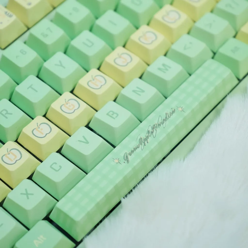 green-apple-paradise-oem-keycap-set-front