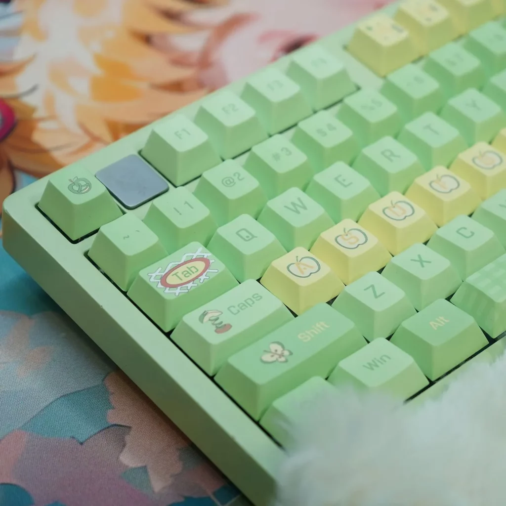 green-apple-paradise-oem-keycap-set-side