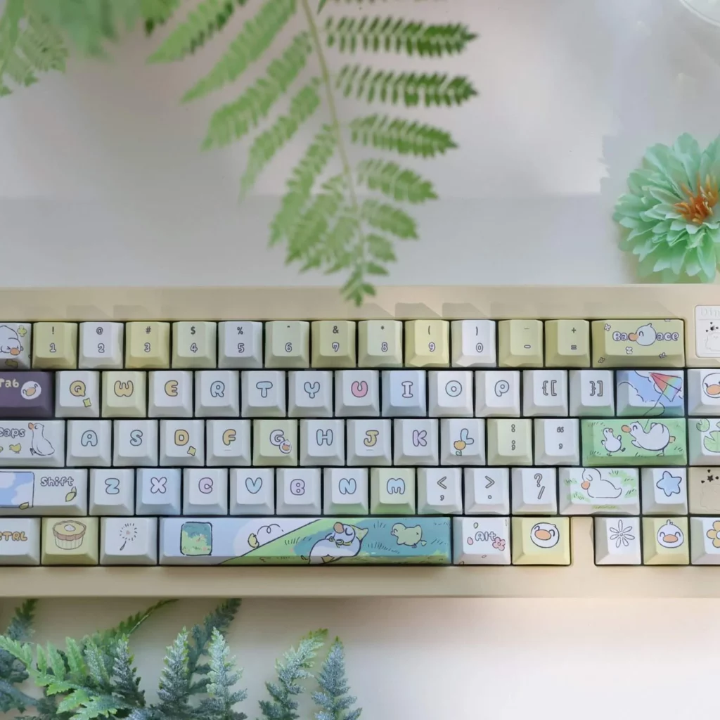 happy-duck-keycap-set-front