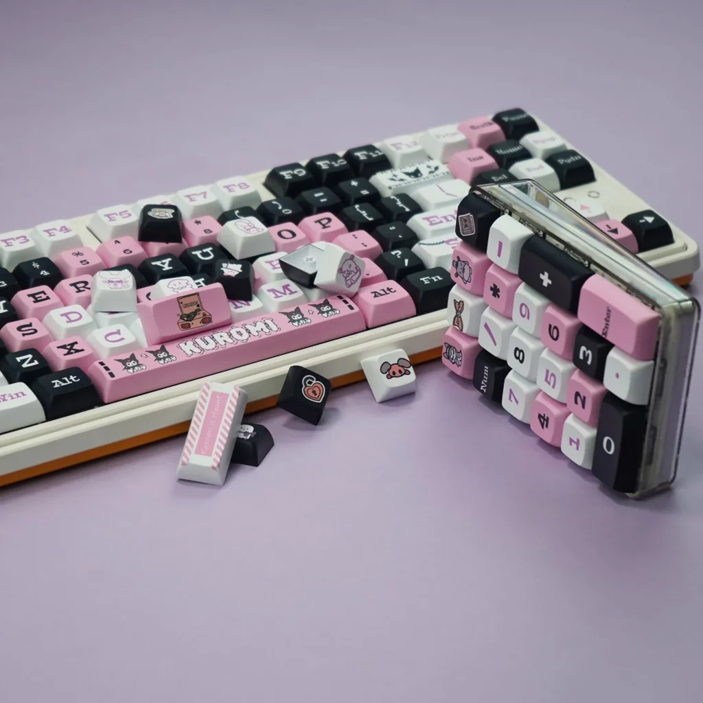 hello-kitty-kuromi-xda-keycap-set-front3