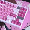 mari-illustrious-makinami-oem-keycap-set-side3