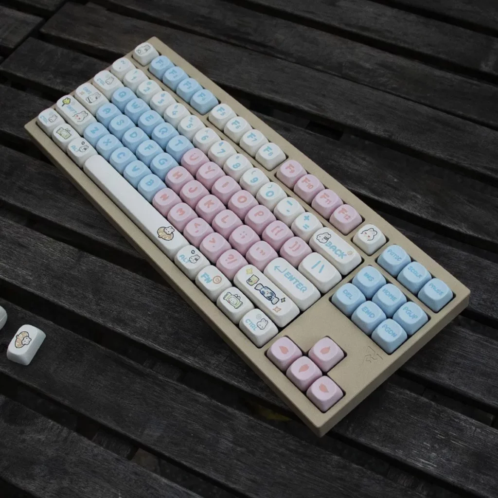 milk-candy-bunny-moa-keycap-set-side3