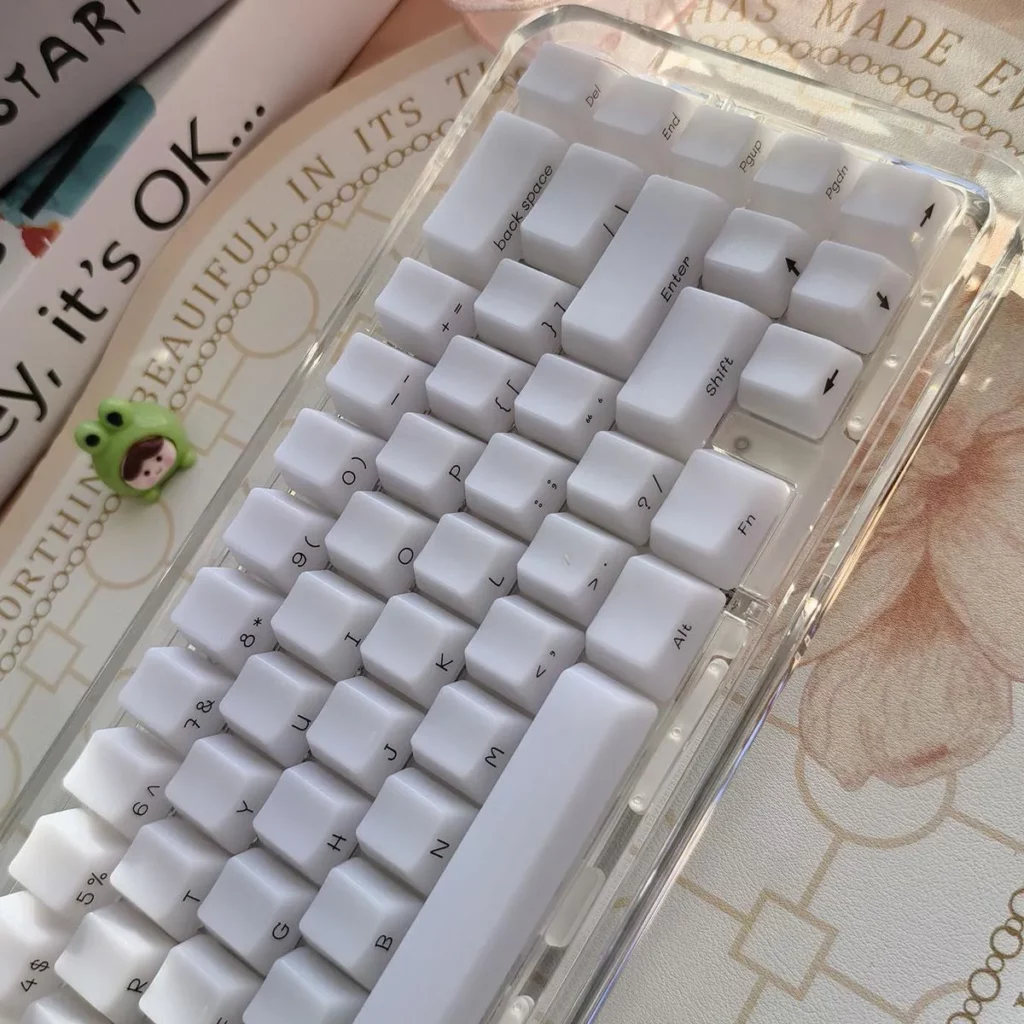 mist-translucent-oem-keycap-set-side4
