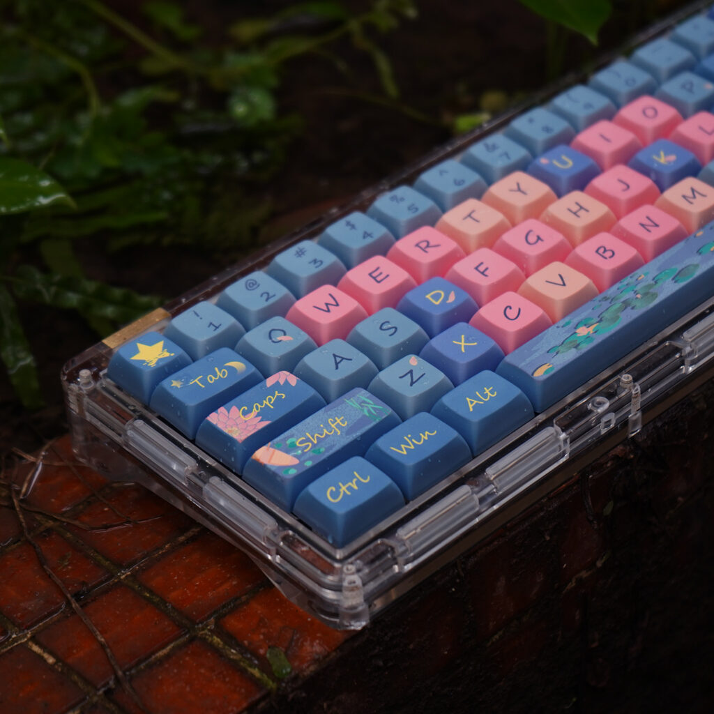 moonlit-lotus-pond-xda-keycap-set-side