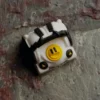 motionless-faceless-robot-keycap-upfront