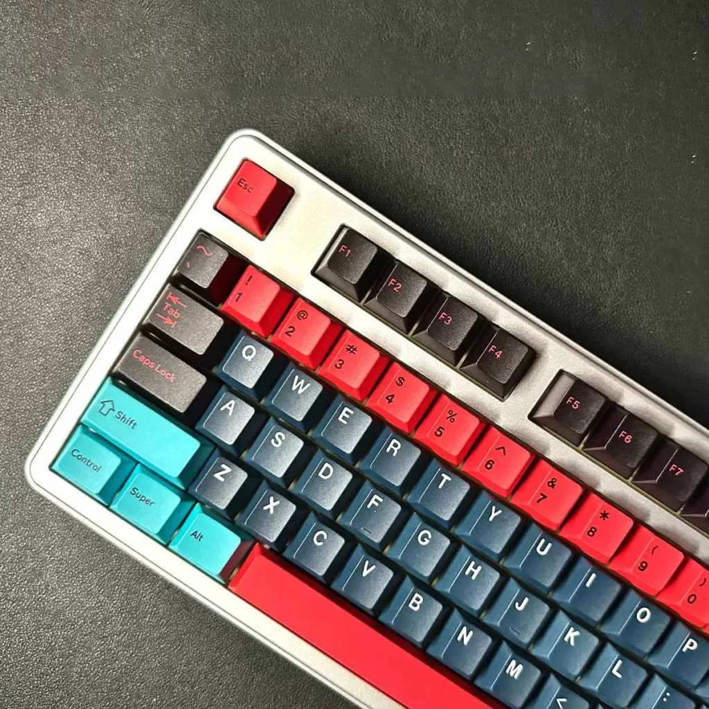 neon-nights-oem-keycap-set-side