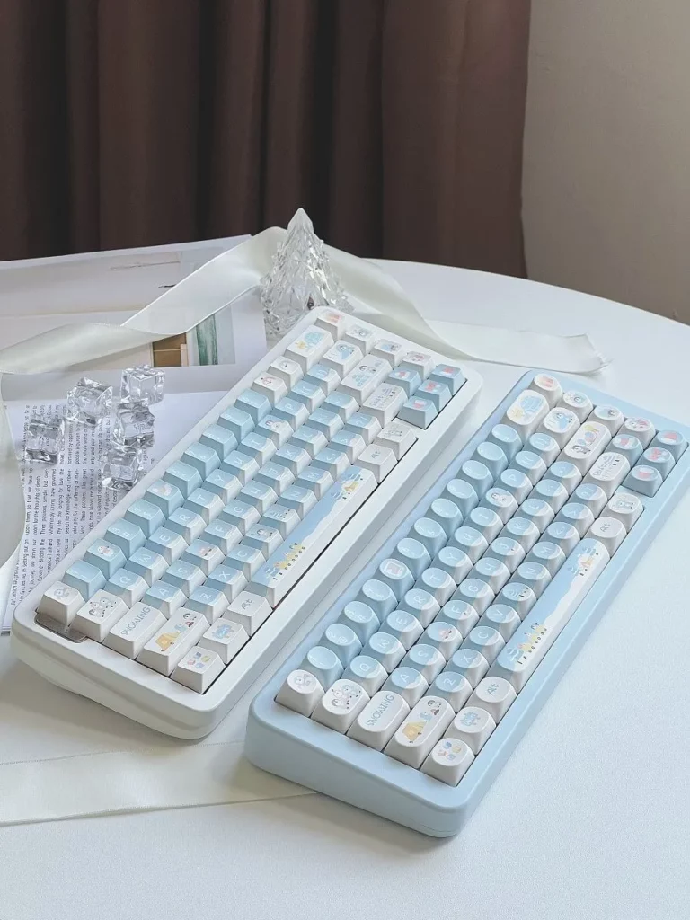 penguin-themed-oem-keycap-set-side2