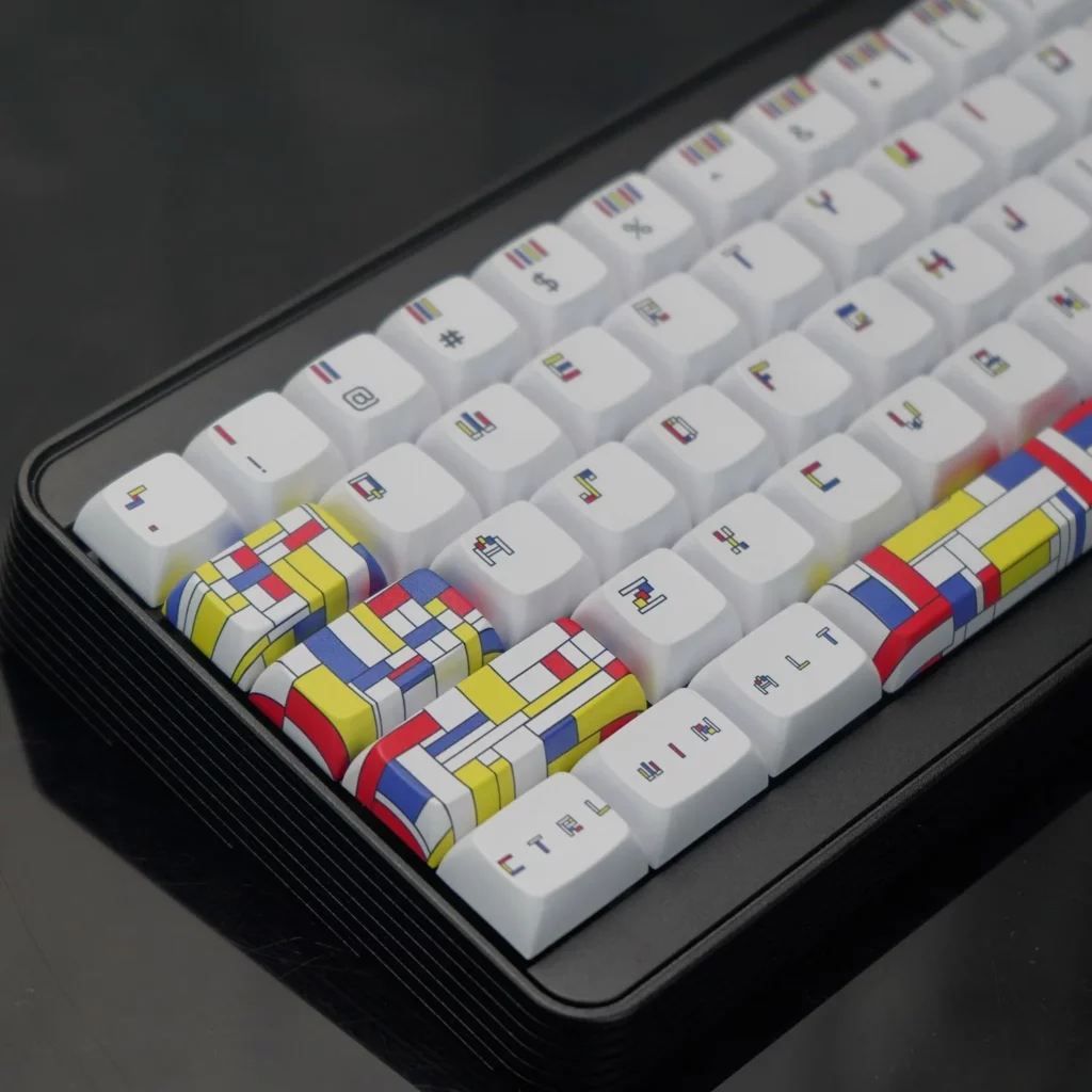 piet-mondrian-xda-keycap-set-side