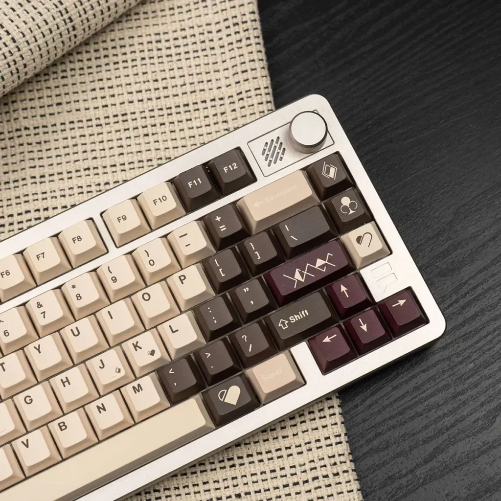 poker-themed-oem-keycap-set-side2