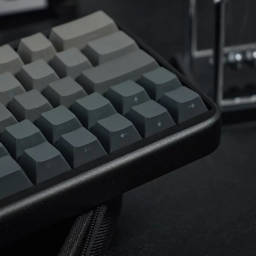 polar-day-oem-keycap-set-side2