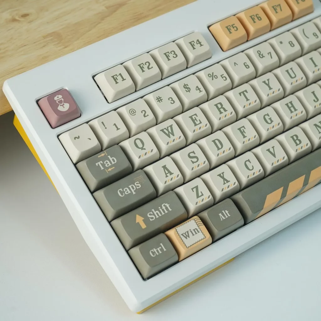 postman-themed-xda-keycap-set-side