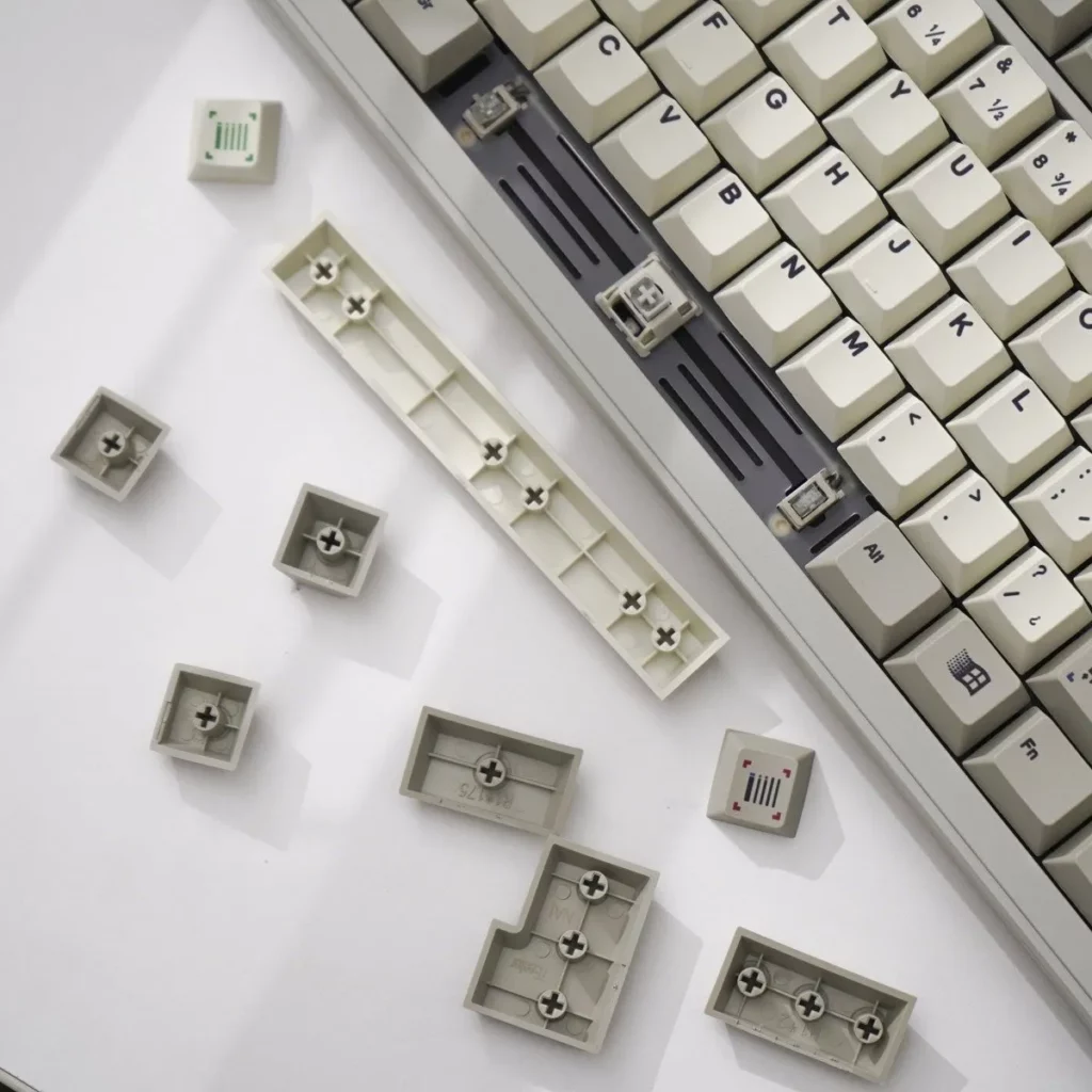 retro-barcode-oem-keycap-set-upfront3