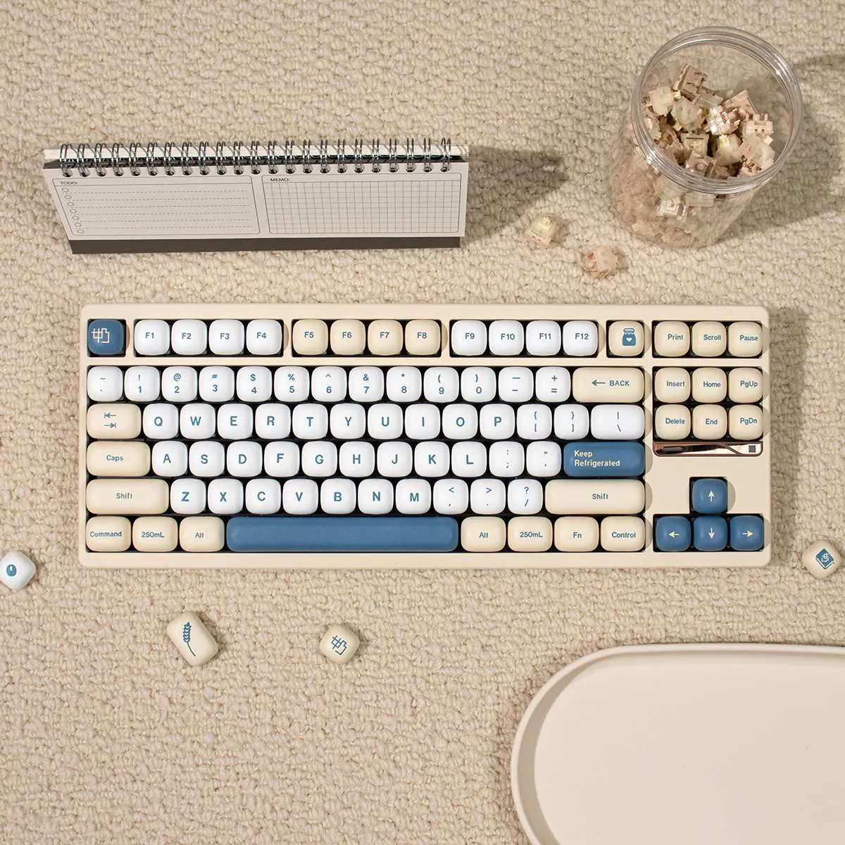 soy-milk-mog-keycap-set-cover