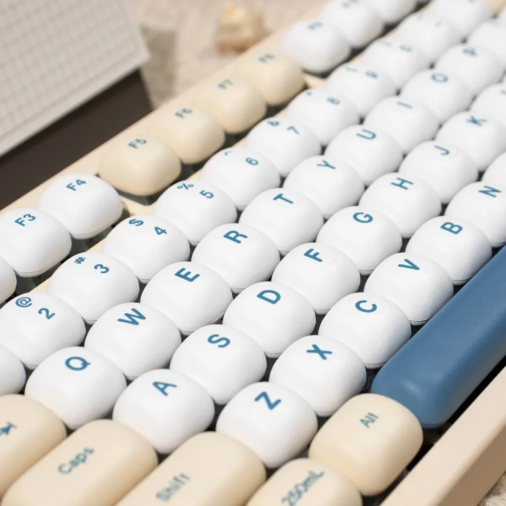 soy-milk-mog-keycap-set-side2