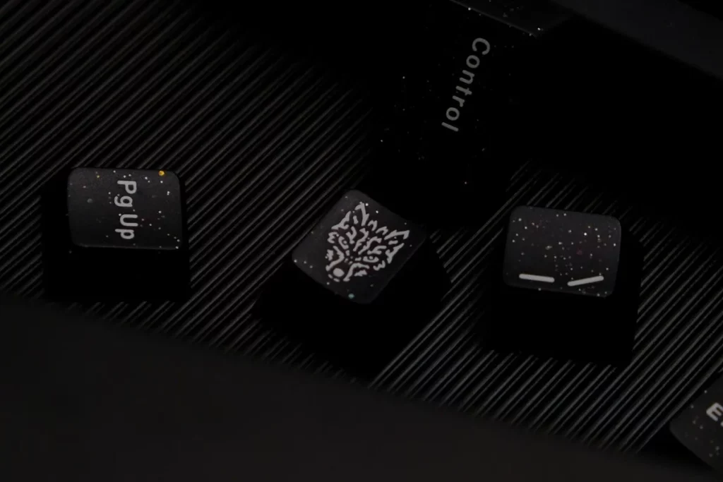 sparkling-black-oem-minimal-keycap-set-front