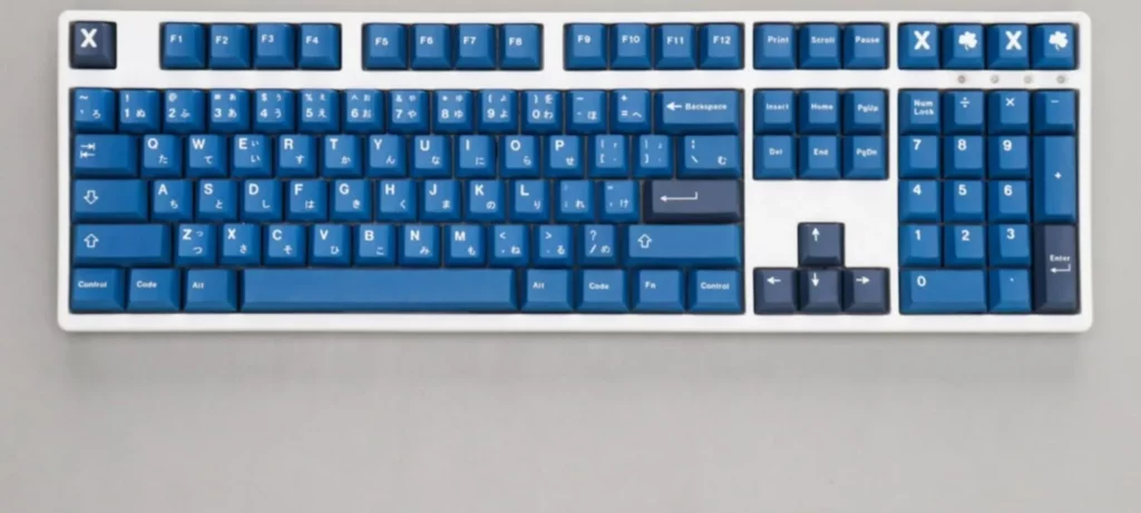 striker-r2-blue-oem-keycap-set-upfront2