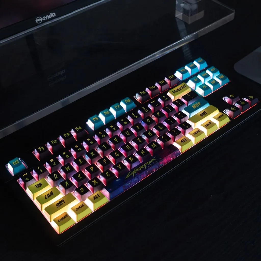three-sided-translucent-oem-keycap-set-side