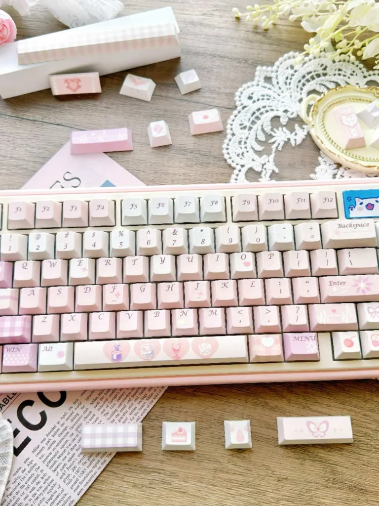 tipsy-moments-keycap-set-upfront3