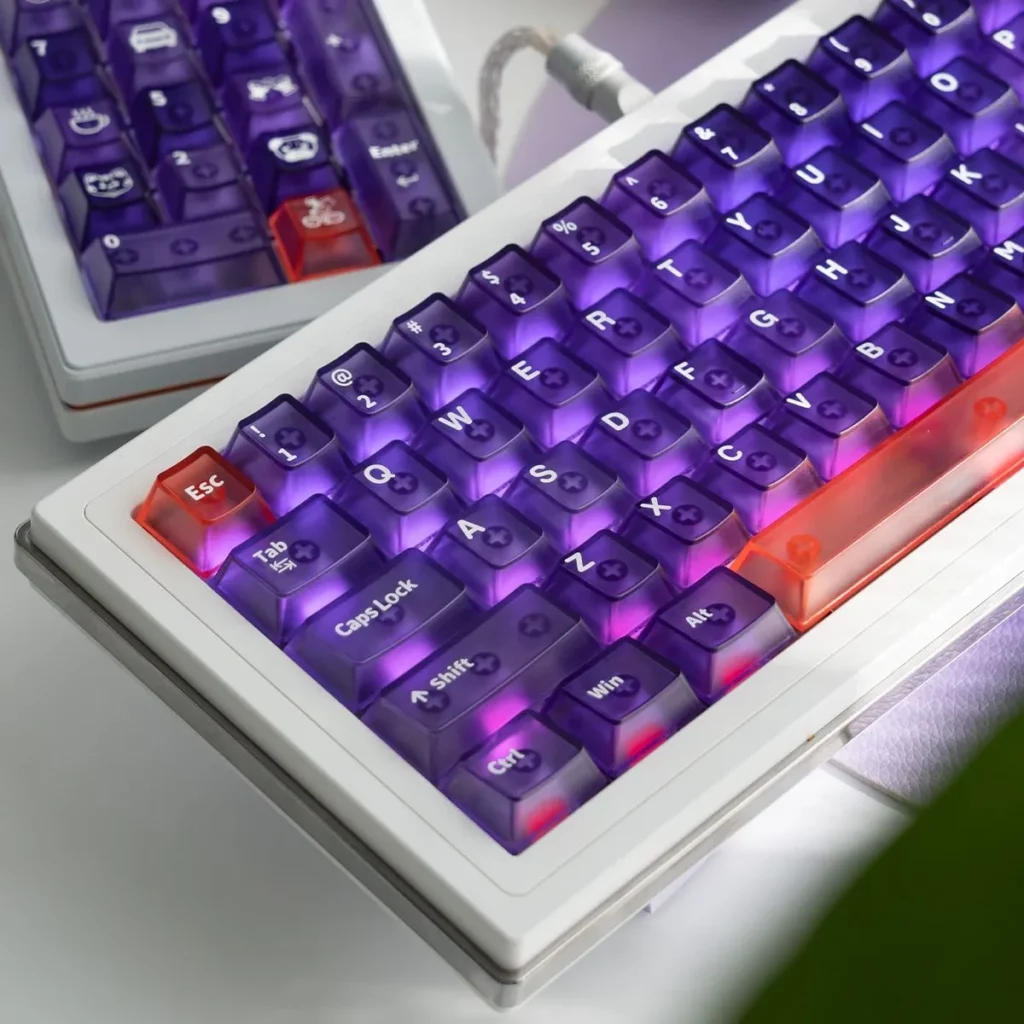 translucent-gradient-purple-oem-keycap-set-side2
