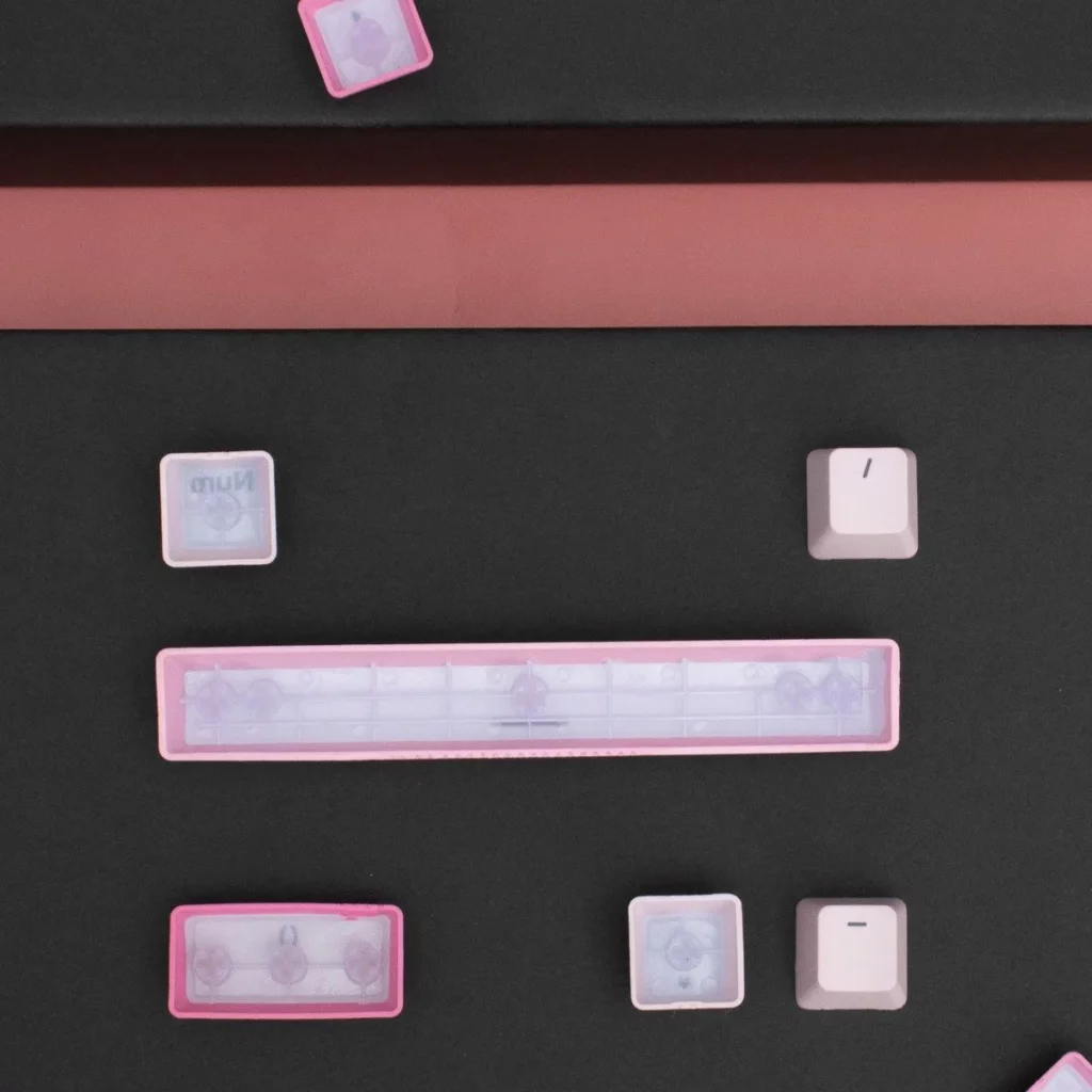 translucent-pink-font-oem-keycap-set-upfront2