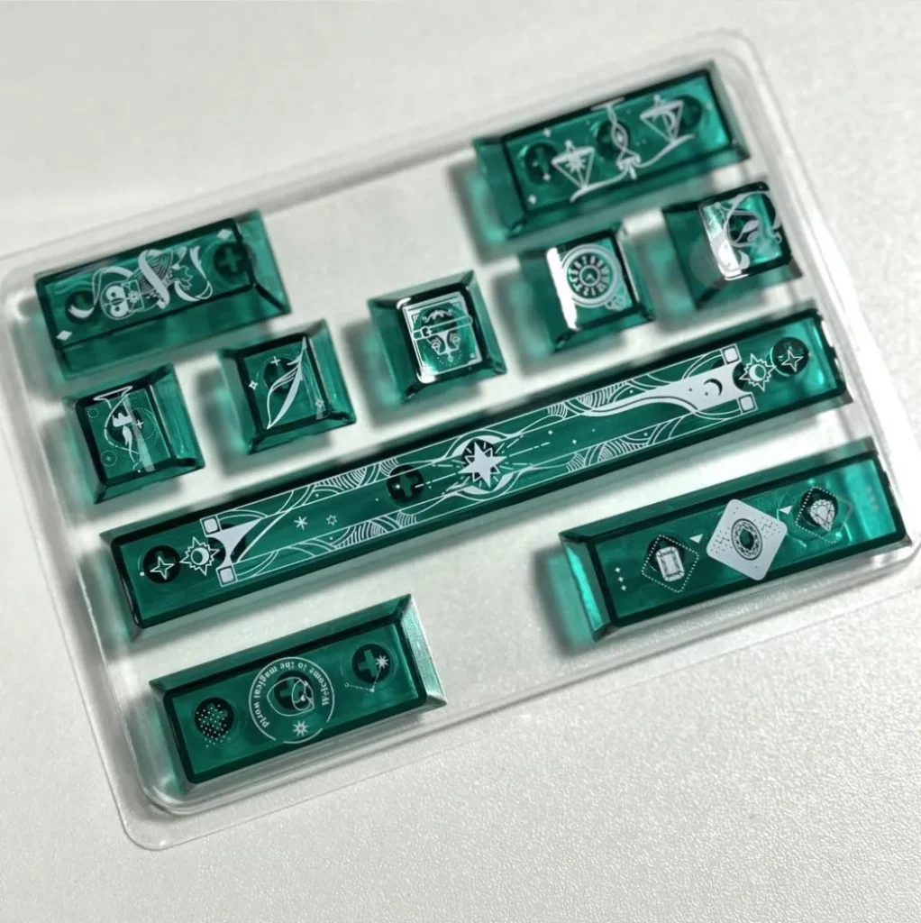 transparent-daily-magic-supplement-keycap-set-green