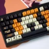 vanessa-calico-cat-oem-keycap-set-side