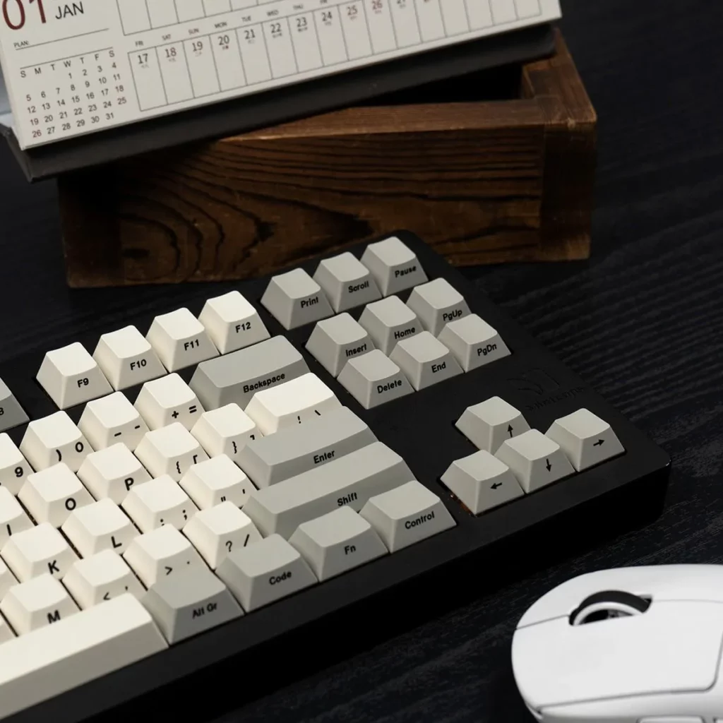 vibrant-stylish-oem-keycap-set-side2